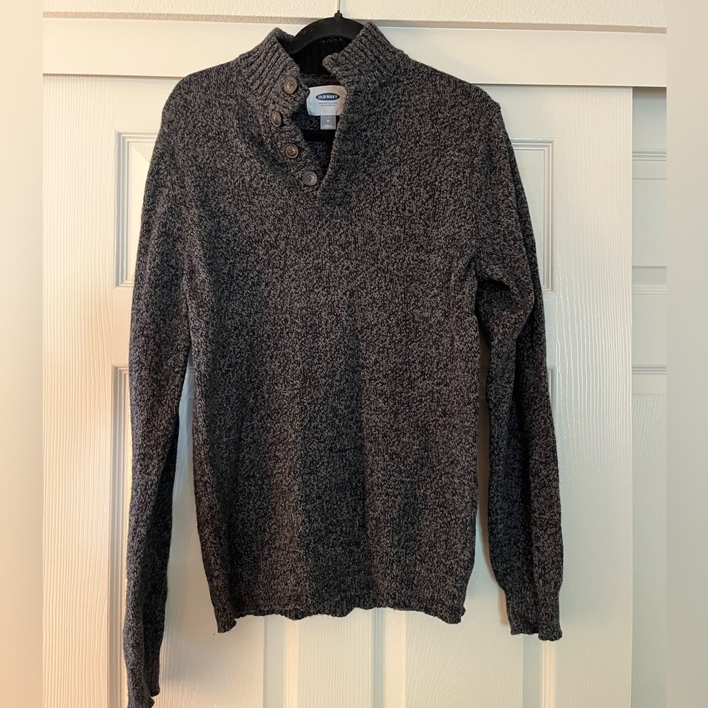 Old Navy Gray Sweater